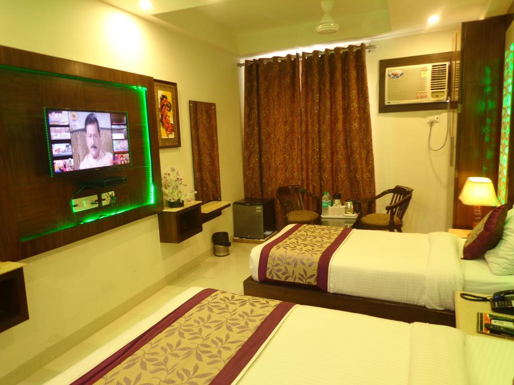 Hotel Station View Opposite New Delhi Railway Екстериор снимка