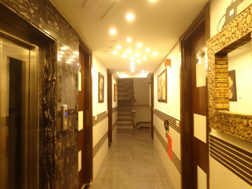 Hotel Station View Opposite New Delhi Railway Екстериор снимка