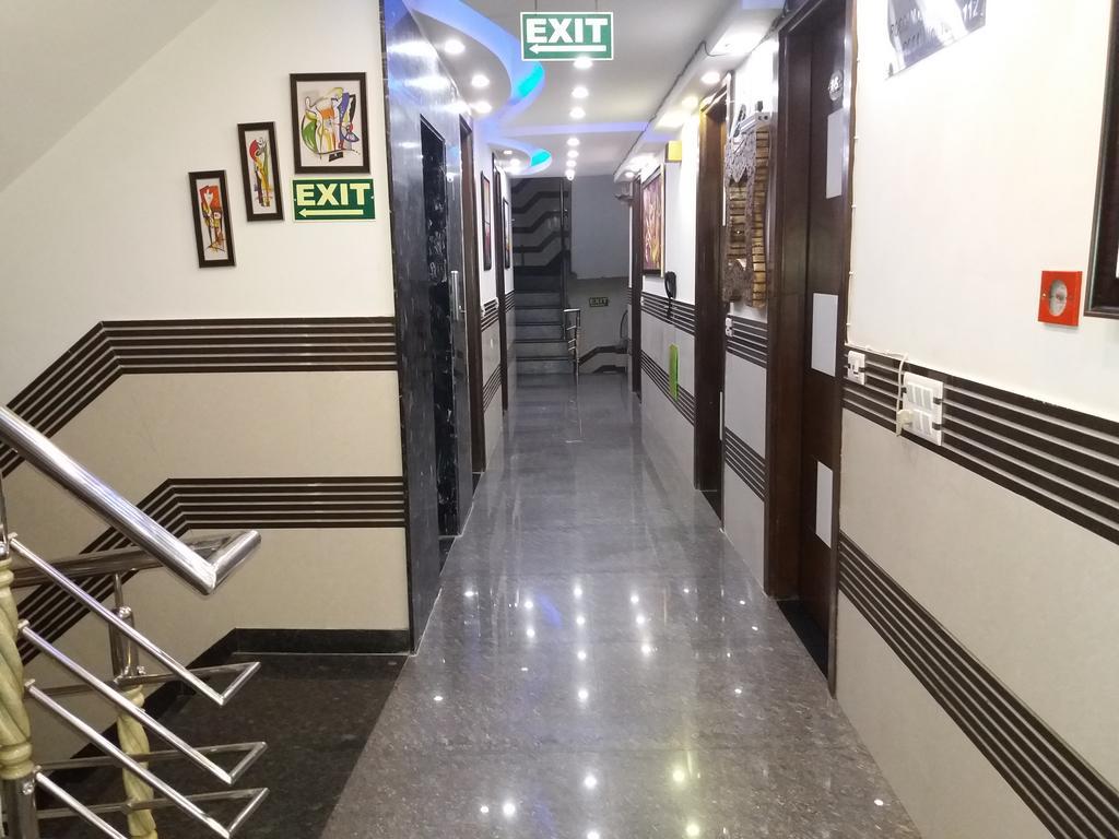 Hotel Station View Opposite New Delhi Railway Екстериор снимка